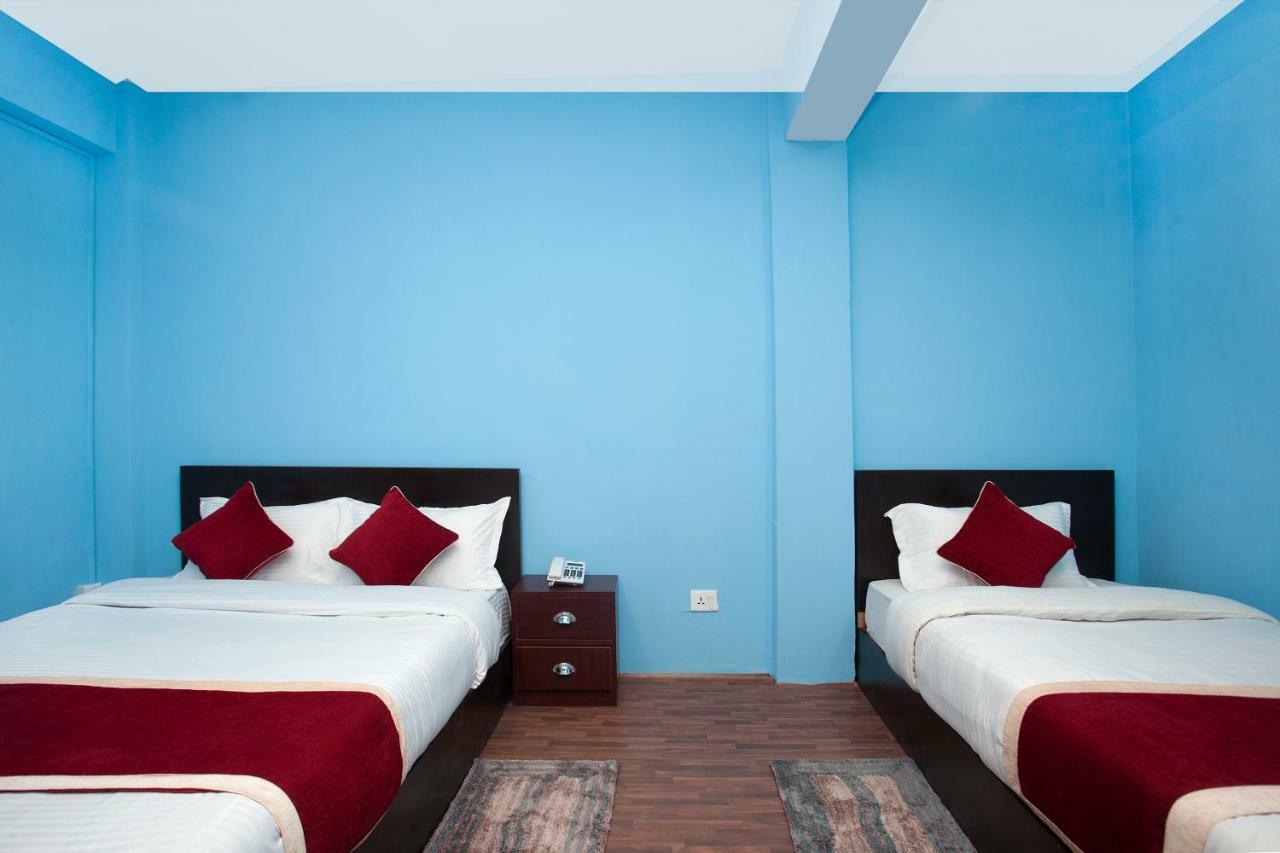Hotel Crossroads Kathmandu Exterior photo